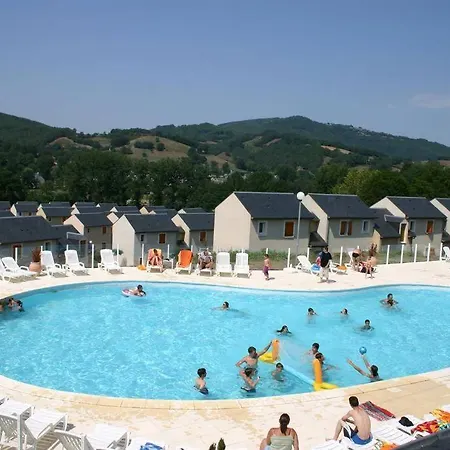 T 2 Dans village vacances 3 *** à Saint Geniez 2 piscines chauffée  Pierrefiche  Extérieur photo
